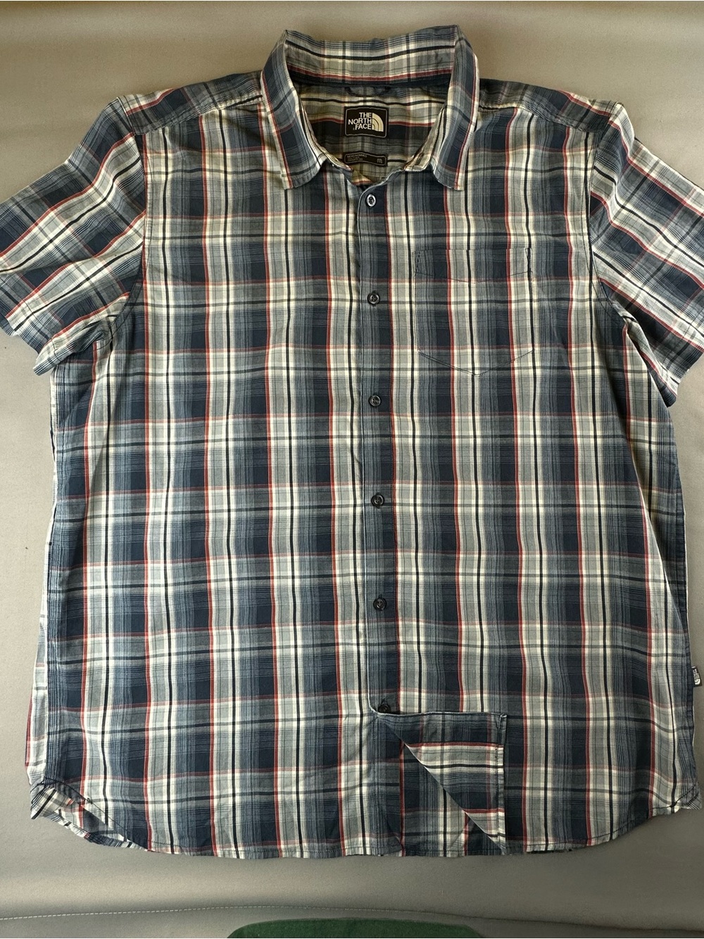 The North Face Men's Short-Sleeve Plaid Button-Down Shirt - Navy, White, Red